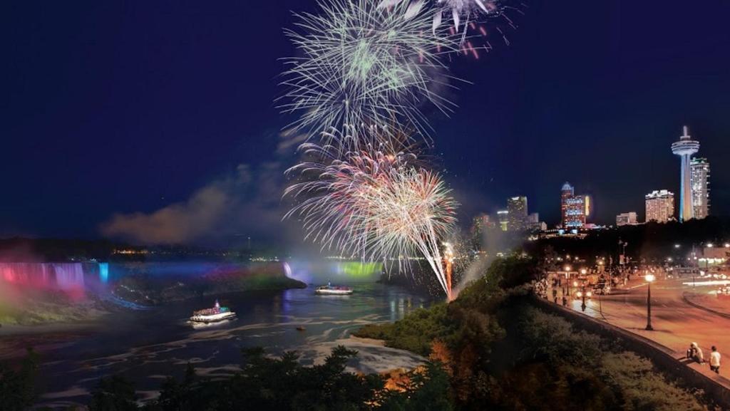 فندق هوليداي إن إكسبريس نياجرا-أون-ذا-لايك Niagara-on-the-Lake المظهر الخارجي الصورة